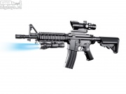 BB автомат M4 76см с фонариком на бат. и прицелом в кор.